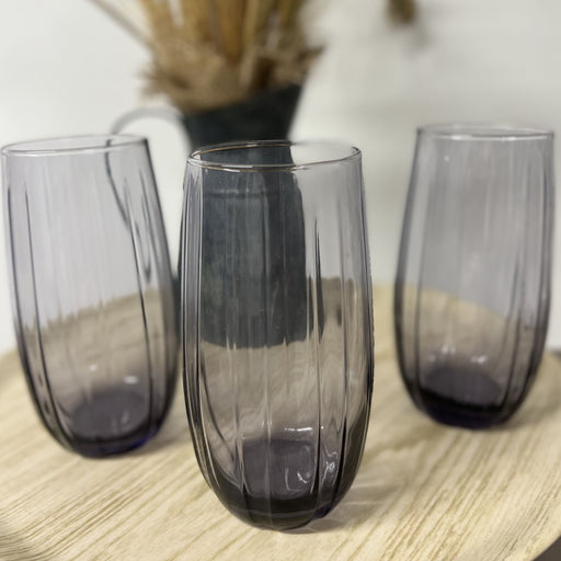 Verre à eau violet