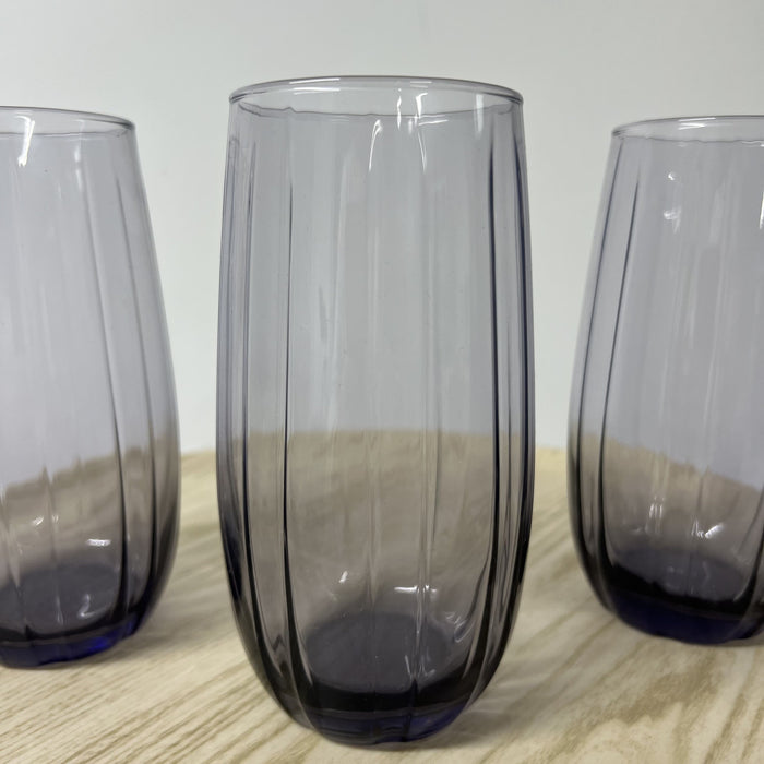 Verre à eau violet